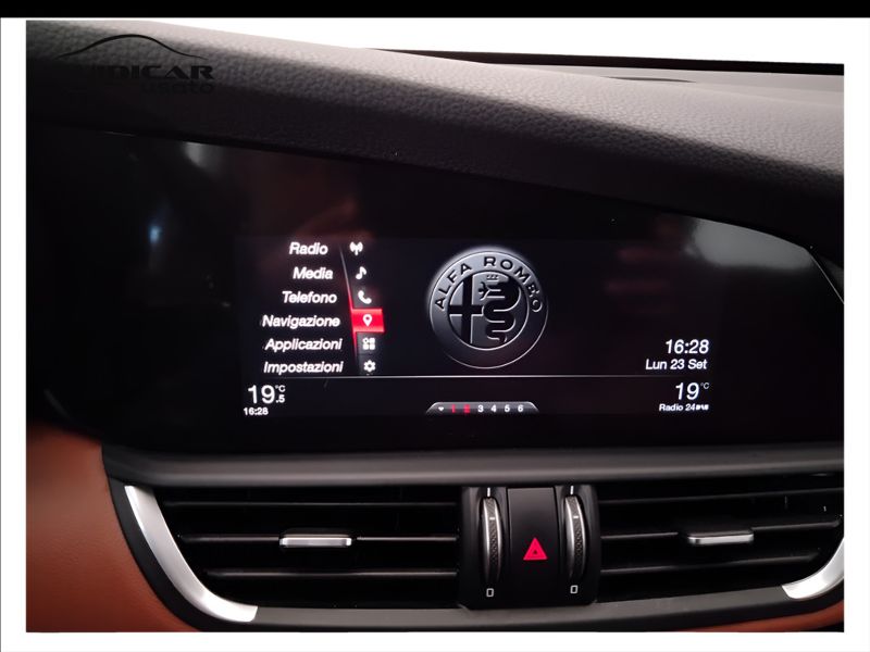 GuidiCar - ALFA ROMEO Giulia 2016 Giulia 2.2 t Super 180cv Usato
